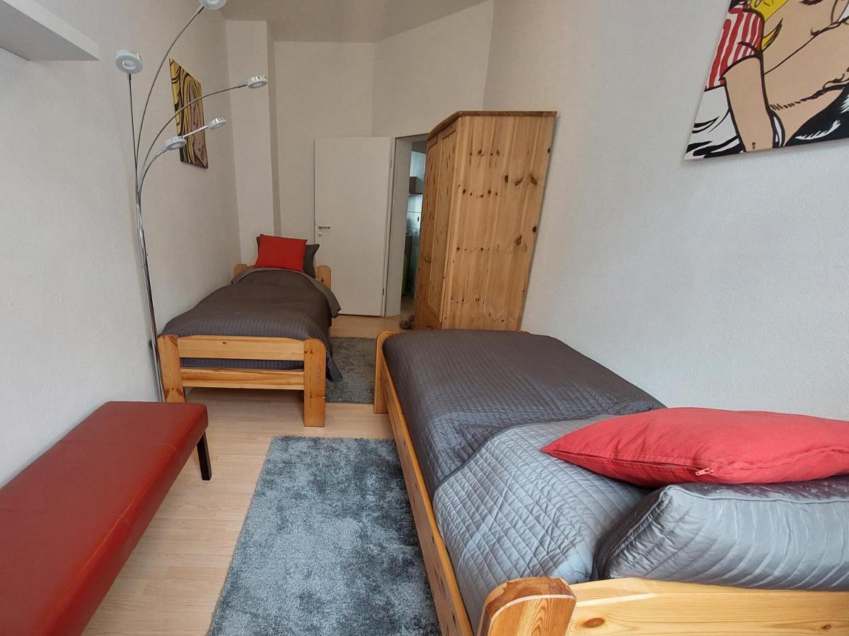 Schoene Zwei-Zimmer-Wohnung "W2" Mit 4 Einzelbetten Und Wlan In Zwenkau Bei Leipzig Im Neuseenland Экстерьер фото